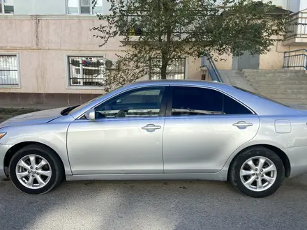 Toyota Camry 2010 года за 6 750 000 тг. в Атырау – фото 2