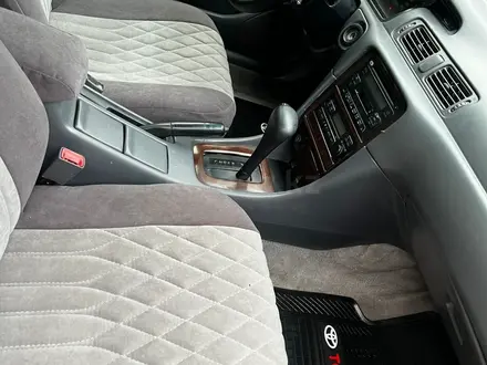 Toyota Camry 1998 года за 3 300 000 тг. в Алматы – фото 18