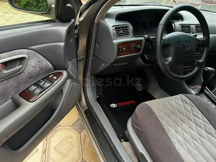 Toyota Camry 1998 года за 3 300 000 тг. в Алматы – фото 20