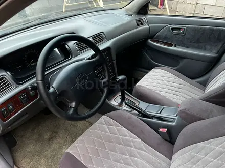 Toyota Camry 1998 года за 3 300 000 тг. в Алматы – фото 28