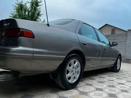 Toyota Camry 1998 года за 3 300 000 тг. в Алматы – фото 5