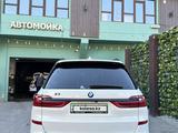 BMW X7 2022 года за 57 000 000 тг. в Шымкент – фото 4