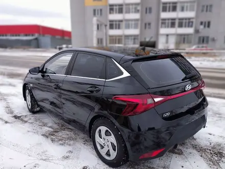 Hyundai i20 2023 года за 6 990 000 тг. в Караганда – фото 4