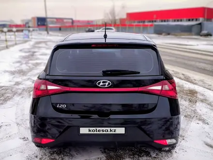Hyundai i20 2023 года за 6 990 000 тг. в Караганда – фото 5