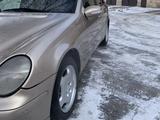 Mercedes-Benz C 180 2001 годаүшін2 600 000 тг. в Алматы – фото 3