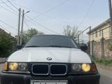 BMW 320 1992 года за 1 200 000 тг. в Алматы – фото 3