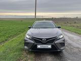 Toyota Camry 2020 года за 13 200 000 тг. в Шымкент – фото 2