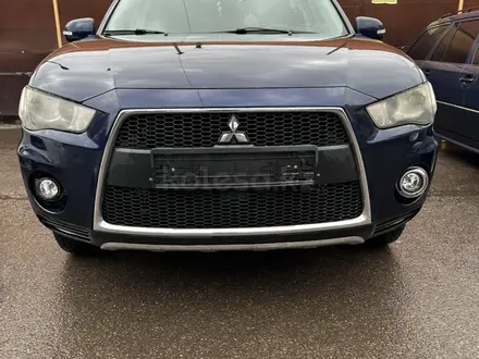 Mitsubishi Outlander 2011 года за 4 500 000 тг. в Алматы – фото 2