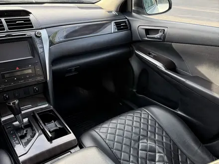 Toyota Camry 2015 года за 8 900 000 тг. в Астана – фото 14