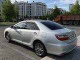 Toyota Camry 2015 года за 8 900 000 тг. в Астана – фото 3