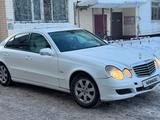 Mercedes-Benz E 200 2009 годаfor5 650 000 тг. в Астана – фото 2