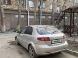 Chevrolet Lacetti 2004 года за 1 050 000 тг. в Караганда – фото 2