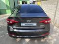 Hyundai Sonata 2017 годаfor8 900 000 тг. в Шымкент – фото 2