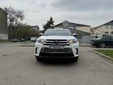 Toyota Highlander 2017 года за 17 500 000 тг. в Алматы