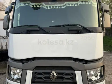 Renault  T-Series 2018 года за 37 000 000 тг. в Алматы