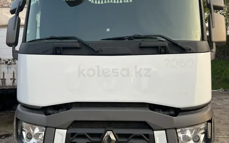 Renault  T-Series 2018 года за 37 000 000 тг. в Алматы