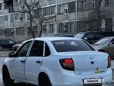 ВАЗ (Lada) Granta 2190 2014 года за 2 800 000 тг. в Актау – фото 2