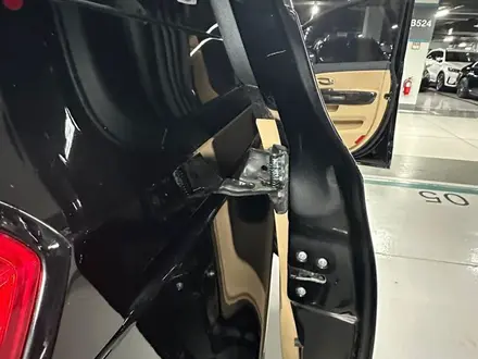 Kia Carnival 2019 года за 16 500 000 тг. в Алматы – фото 41