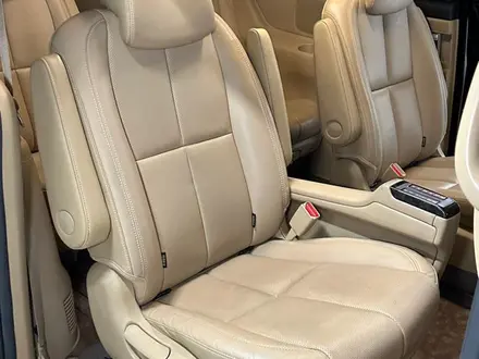 Kia Carnival 2019 года за 16 500 000 тг. в Алматы – фото 43