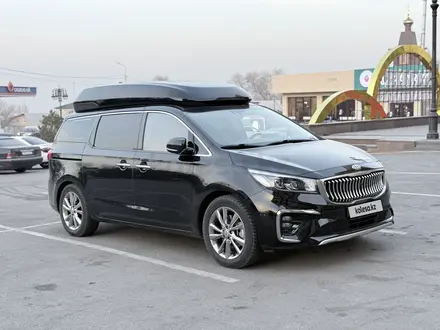Kia Carnival 2019 года за 16 500 000 тг. в Алматы – фото 4