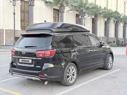 Kia Carnival 2019 года за 16 500 000 тг. в Алматы – фото 64