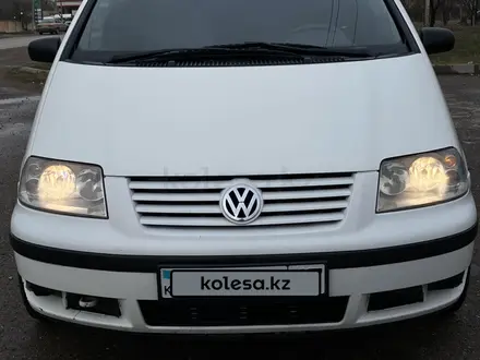 Volkswagen Sharan 2000 года за 2 800 000 тг. в Шымкент – фото 25