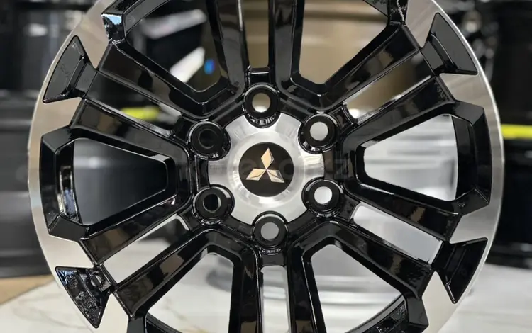 R18. MITSUBISHI за 270 000 тг. в Алматы