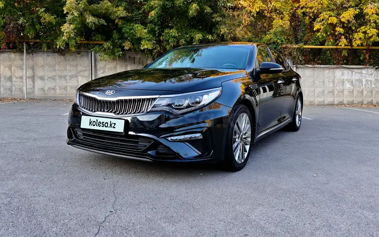 Kia K5 2018 года за 9 850 000 тг. в Алматы