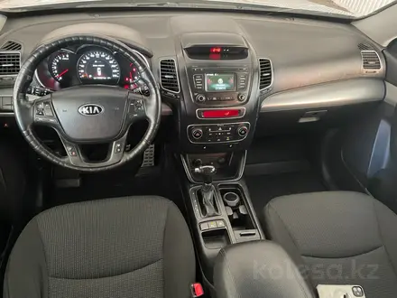 Kia Sorento 2014 года за 8 590 000 тг. в Актобе – фото 11