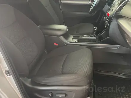 Kia Sorento 2014 года за 8 590 000 тг. в Актобе – фото 9
