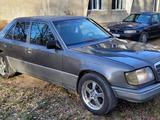 Mercedes-Benz E 200 1993 года за 1 550 000 тг. в Талдыкорган – фото 5