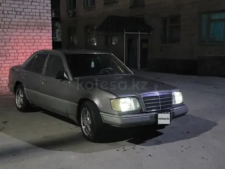 Mercedes-Benz E 200 1993 года за 1 550 000 тг. в Талдыкорган – фото 8