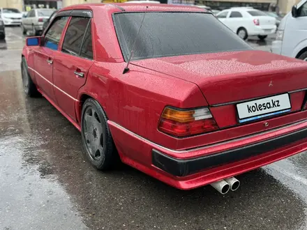 Mercedes-Benz E 500 1993 года за 3 900 000 тг. в Тараз – фото 4