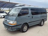 Toyota Hiace 1990 года за 2 500 000 тг. в Актау