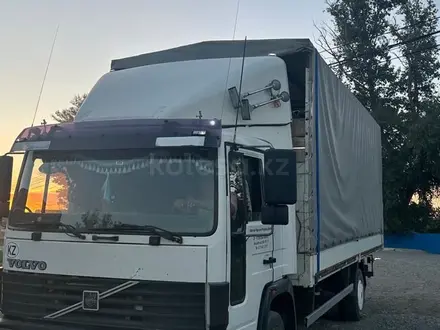 Volvo  FL 1993 года за 7 000 000 тг. в Алматы – фото 2