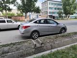 Hyundai Solaris 2014 годаүшін5 100 000 тг. в Уральск – фото 3