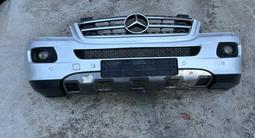 Бампер передний Mercedes ML W 164 за 195 000 тг. в Шымкент