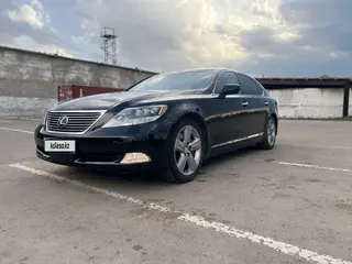Lexus LS 600h