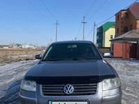 Volkswagen Passat 2003 годаүшін2 300 000 тг. в Астана