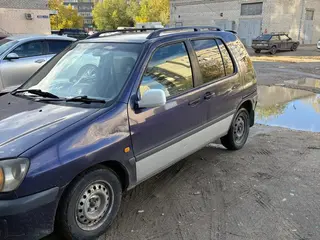 Toyota Raum, 1998