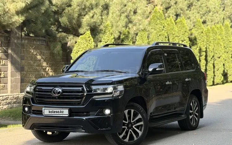 Toyota Land Cruiser 2016 годаүшін30 500 000 тг. в Алматы
