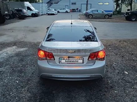 Chevrolet Cruze 2012 года за 4 000 000 тг. в Павлодар – фото 2