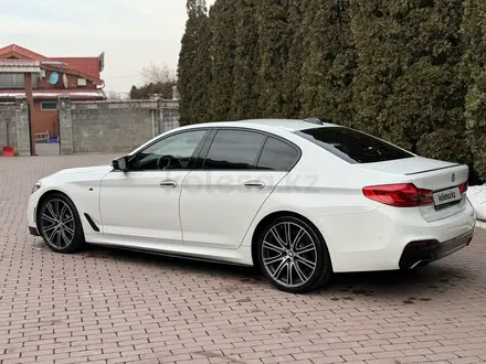 BMW 540 2018 года за 18 700 000 тг. в Алматы – фото 15