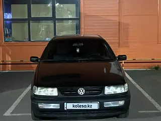 Volkswagen Passat, 1994