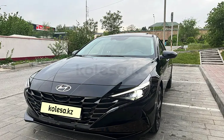 Hyundai Elantra 2022 годаfor11 600 000 тг. в Астана