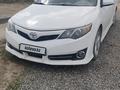 Toyota Camry 2012 года за 7 900 000 тг. в Актобе – фото 2