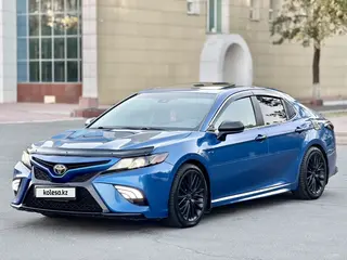 Toyota Camry, 2018