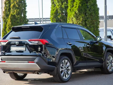 Toyota RAV4 Luxe+ 2023 года за 18 490 000 тг. в Алматы – фото 7