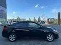 Hyundai Solaris 2011 года за 3 790 000 тг. в Усть-Каменогорск – фото 2