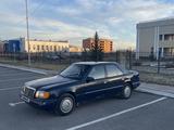 Mercedes-Benz E 220 1993 года за 1 500 000 тг. в Караганда – фото 2